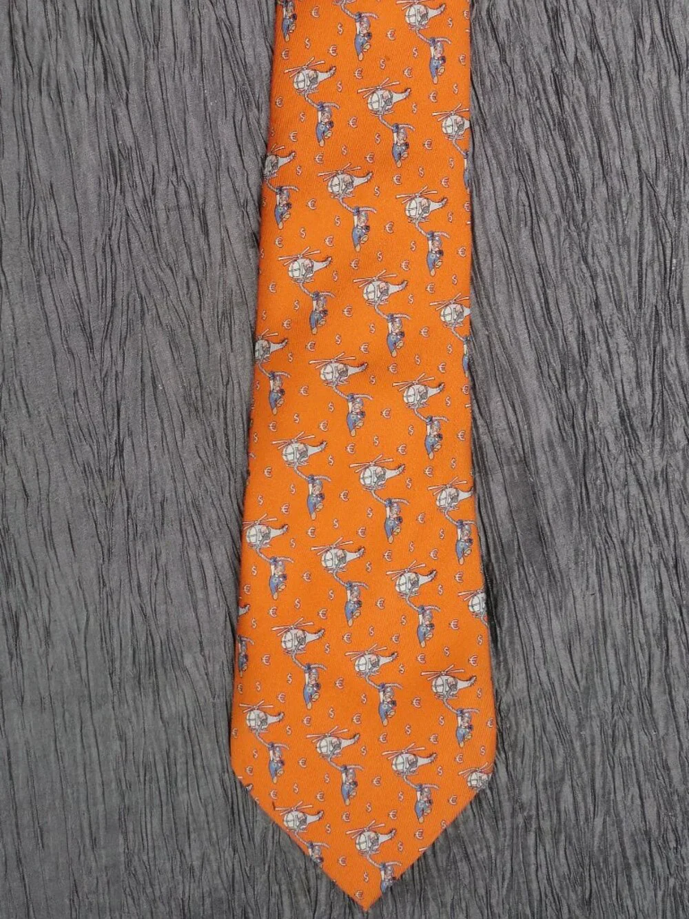 Vineyard Vines Custom Collection 100% silk designer neck tie Van Eck Global